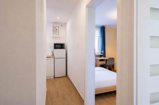 Komfortowy Apartament z Balkonem Blisko ERGO ARENA by Noclegi Renters - 4