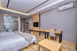 GreenTree Alliance Hotel Mang City Tuanjie Street North Bus Station - 1