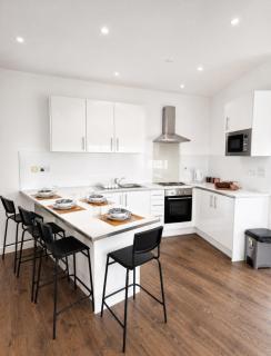 Contractor Friendly large 2 Bedroom 2 Bathroom Apartment Free Parking Sleeps 6 Croydon city centre - 5