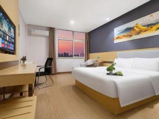 GreenTree Inn Huanggang City Wuxue City Kanjiang Avenue - 7
