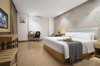 GreenTree Inn Huanggang City Wuxue City Kanjiang Avenue - 3