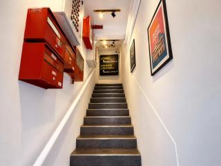 A Hotel Bugis Village - 4