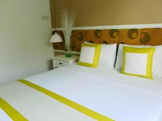 Golden Ant Hotels - 4