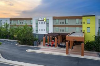 Home2 Suites by Hilton Milwaukee Airport - 8
