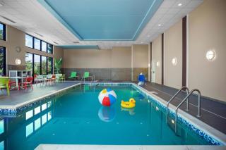 Home2 Suites by Hilton Milwaukee Airport - 1