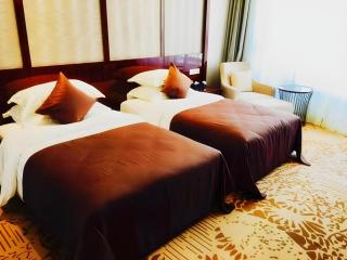 Peony Harbor City Hotel - 1