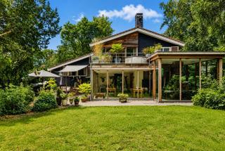 Villa Nolan Bergen - 0