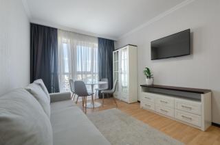 10-41b Kvartet, Vasyl Lypkivskyi 16b, Kyiv, railway station, metro nearby, fantastic city view, Petrovdom Apartment - 9