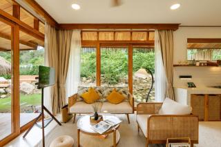 Teak Villa Bali-Style Design - 3