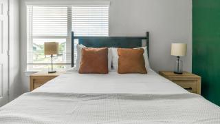 Landing Amazing 1BD in Bear Creek - 1