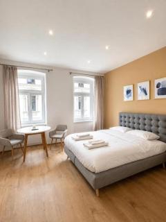 Apartment near Metro & Netflix - Kingsize Bed - 0