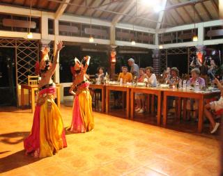 Lovina Beach Hotel - 4