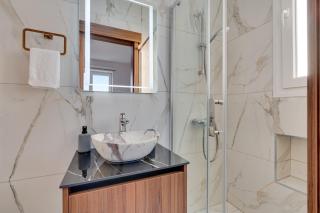 Oasis Luxury Residence B101 - Pool View - 3