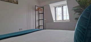 Luxurious two-bed apartment in Yaxley near A1 - 3