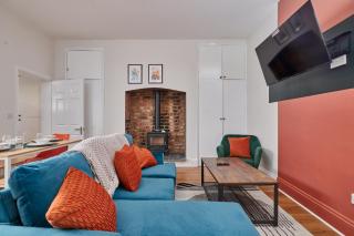 Coastal Haven Seaham, Spacious Stay for 6 - 2