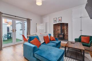 Coastal Haven Seaham, Spacious Stay for 6 - 4