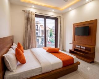 Hotel Retro Folic Near Golf Course Road & Cyber City - 2