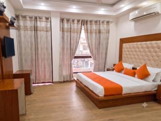Hotel Retro Folic Near Golf Course Road & Cyber City - 9