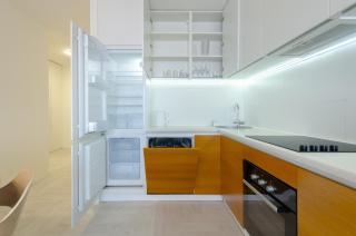 19-96 Kvartet, Vasyl Lypkivskyi 16v, Kyiv, railway station, metro nearby, stunning city view, Petrovdom Apartment - 4