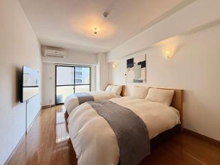 Grandeur by b hotel - Quiet 1BR Near City Center Steps from Peace Park - 1