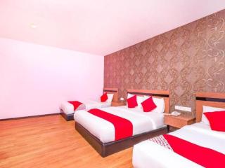 Hotel Aromas Kulai - 3