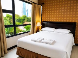 Grand Tropic Suites Hotel - 9