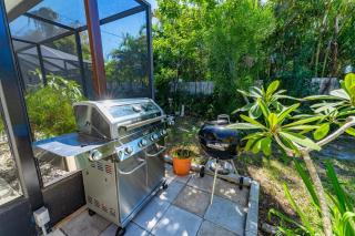 Luxurious Retreat near SiestaKey - 8