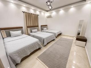 La Dolce Villa with Private Pool - 4