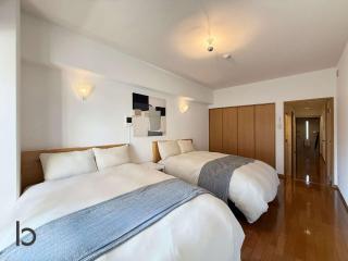 Grandeur by b hotel - Quiet 1BR Near City Center Steps from Peace Park - 0