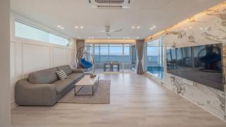 Pohang Etoile Poolvilla - 8