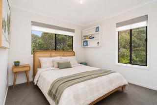 La Maison Ver La Mer by Ready Set Stay - BYO LINEN & TOWELS - 7