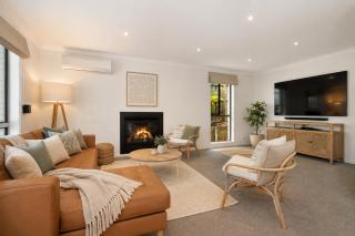 La Maison Ver La Mer by Ready Set Stay - BYO LINEN & TOWELS - 0