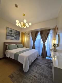 Cozy 2BR 2BA 2 Balconies Manhattan Heights Cubao - 7