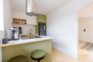 Stylishly Renovated 1BDR 1BA Unit in Brunswick - 9