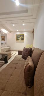 Luxurious 3-Bedroom Apartment in Heart of Tunis - 3