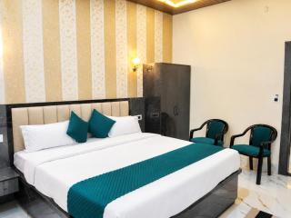 Sri Krishna Resort - 4