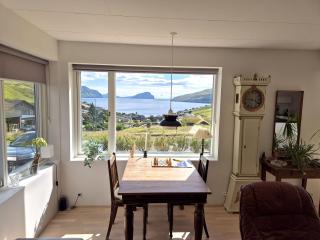 Panoramic Fjord Views in Modern Kvivik House - 3