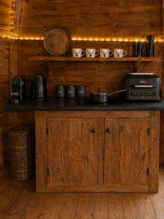 Glamp and Tipple Ltd - 5