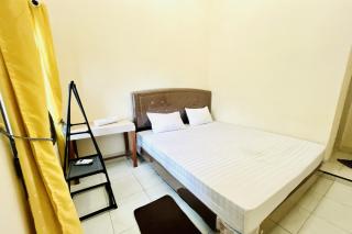 Hotel O near Universitas Sumatera Utara formerly Golden Cempaka Guest House - 5