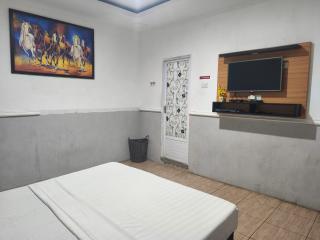 Hotel O near Mall Boemi Kedaton formerly House Of Tuwuh 1 - 3