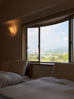 Grandeur by b hotel - Cozy Studio Walk to Peace Park & Stadium - 1