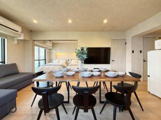 Grandeur by b hotel - Scenic Spacious Riverview Apartment Near Landmarks - 9