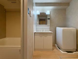 Grandeur by b hotel - Scenic Spacious Riverview Apartment Near Landmarks - 4