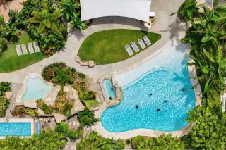 2BR Pool-view apartment at Mirage Resort - 7