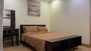 2BR Condo w/ free parking near SM North - 1