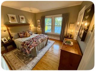 Great Northern Guest House King Suite 4 - 0