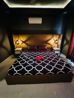 Royal Apartments - 5
