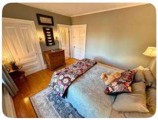 Great Northern Guest House King Suite 4 - 3