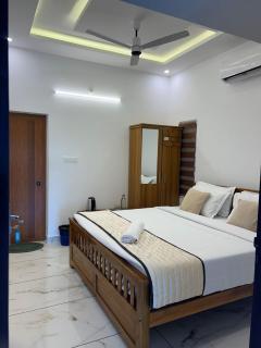 The Pool Escape by Aquaterra Resort In Varkala Beach - 1