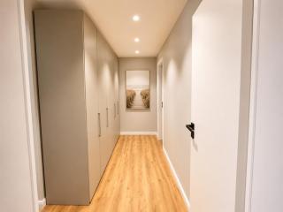 Modern Business Apartment - Parking - Fast WiFi - 1